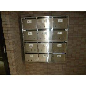 18/25 エントランス