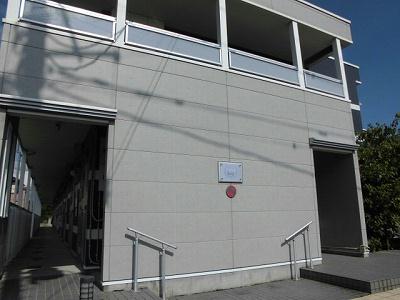 13/22 エントランス