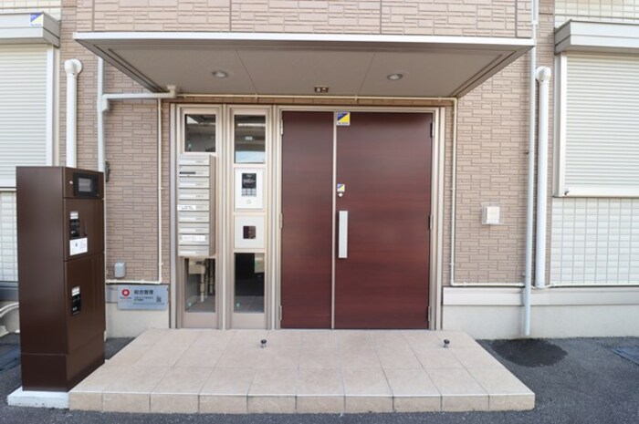 2/5 エントランス