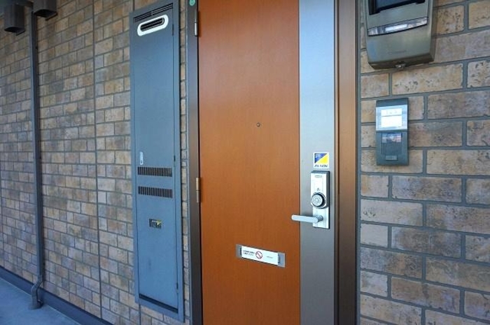 17/20 エントランス