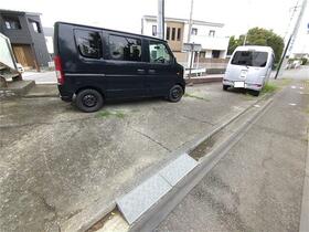 16/16 駐車場