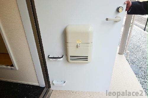 14/15 エントランス