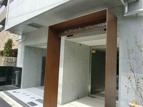 16/16 エントランス