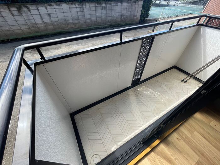 13/23 バルコニー