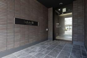 14/20 エントランス