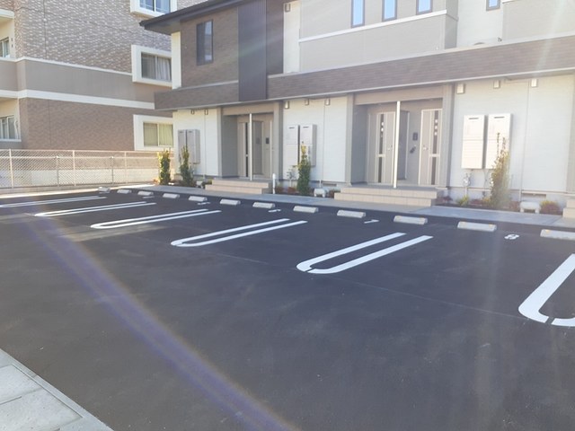 14/20 駐車場