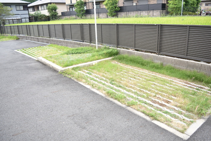 16/18 駐車場
