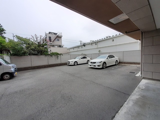 2/8 駐車場