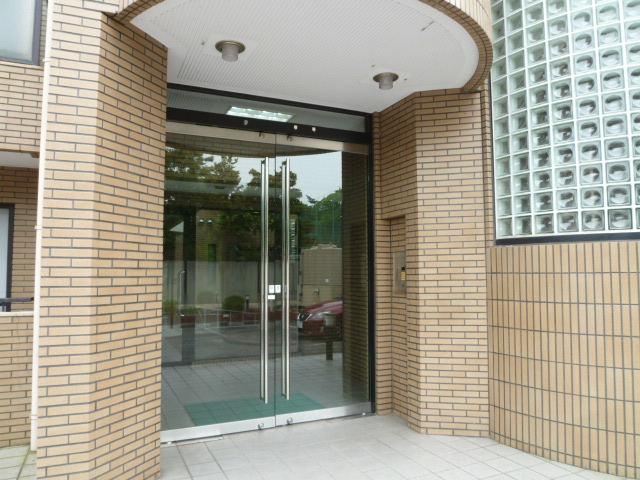 24/29 エントランス