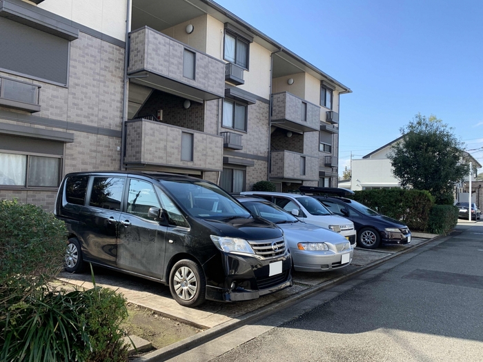 17/18 駐車場