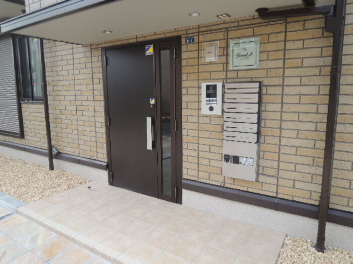 15/17 エントランス