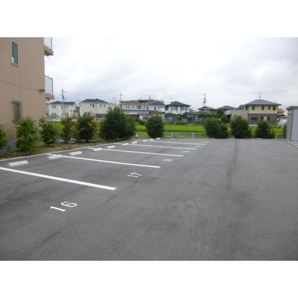 15/16 駐車場
