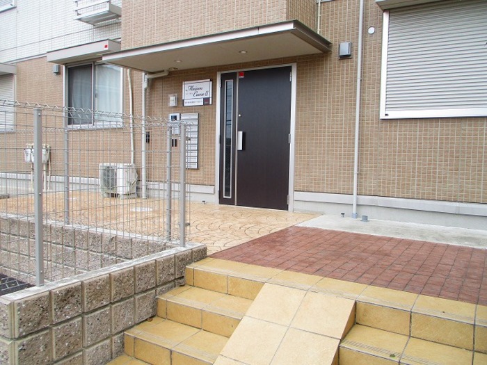 17/18 エントランス