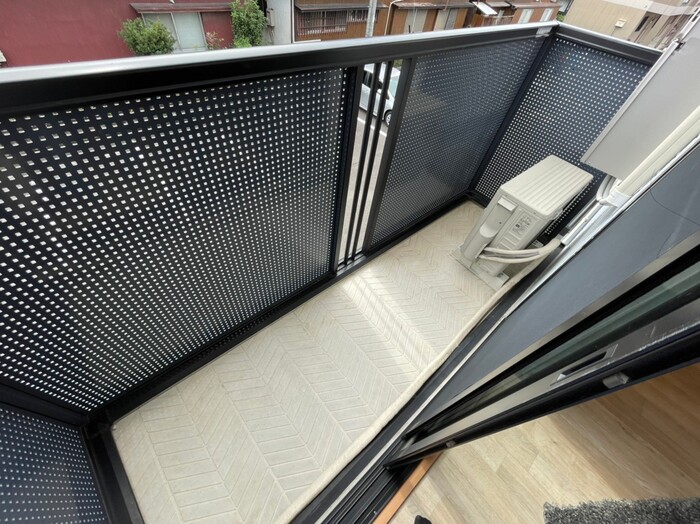 14/20 バルコニー