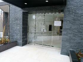 16/22 エントランス