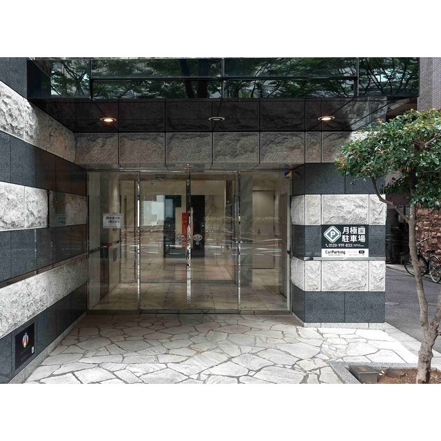 16/22 エントランス