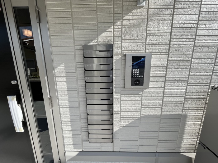 18/19 エントランス