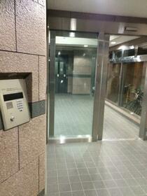 14/22 エントランス