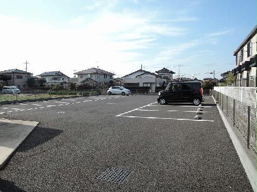 14/16 駐車場