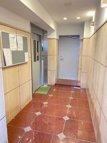 15/22 エントランス