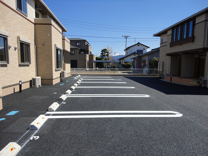 14/20 駐車場