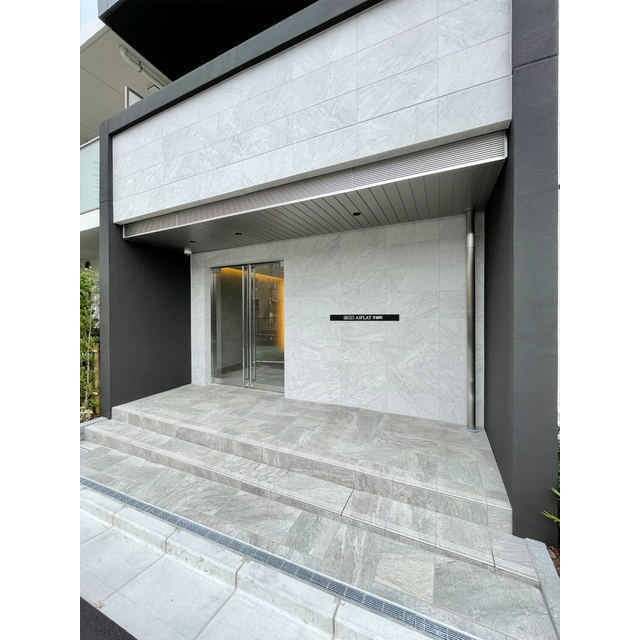 20/24 エントランス