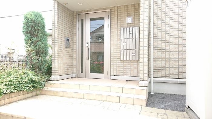 17/18 エントランス