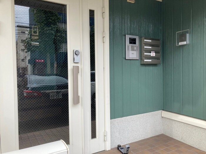 15/19 エントランス