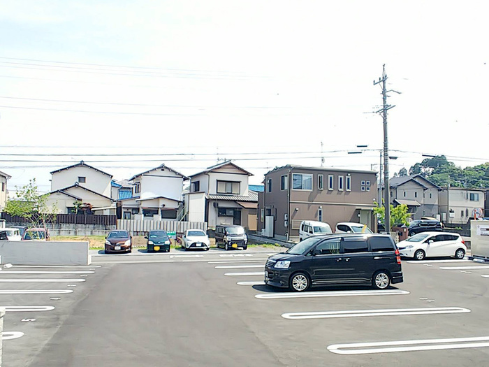 18/19 駐車場