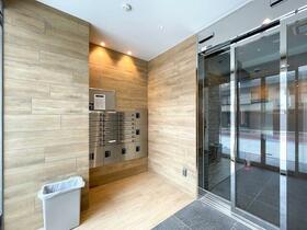 15/16 エントランス