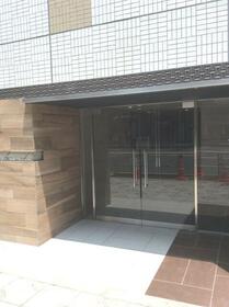 14/14 エントランス