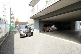 3/5 駐車場