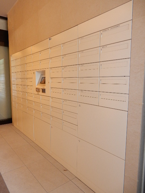 14/20 エントランス