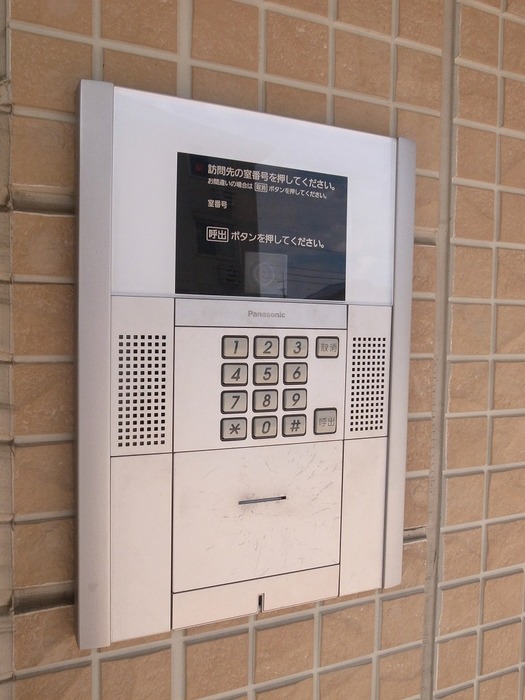 15/16 エントランス