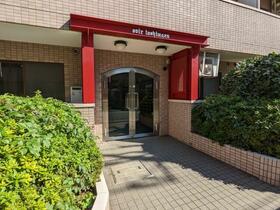 16/16 エントランス