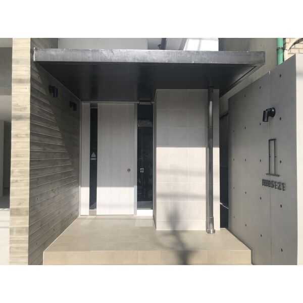 2/6 エントランス