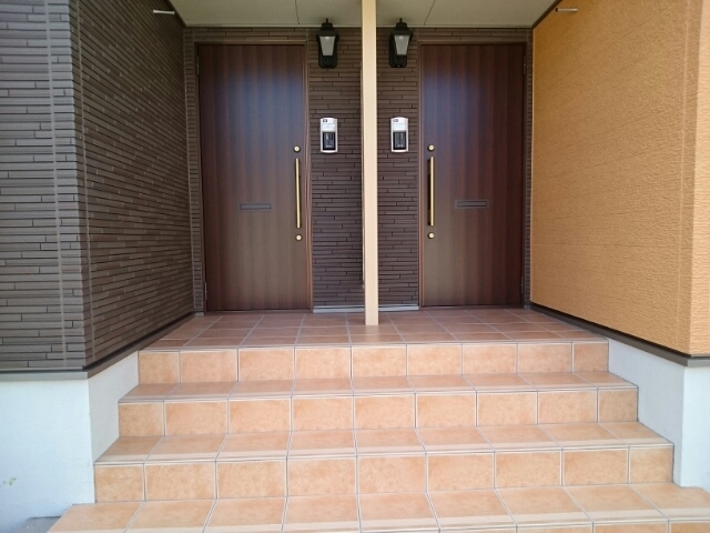 13/20 エントランス