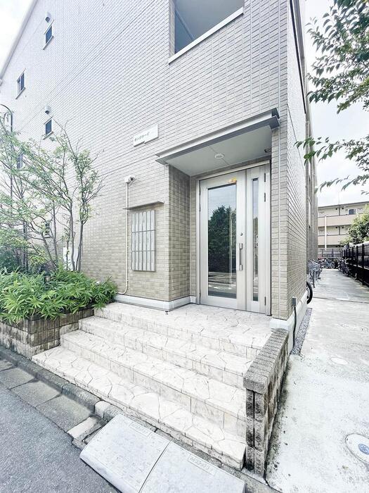 19/29 エントランス