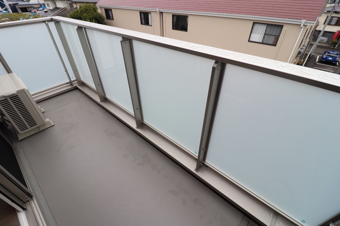 19/23 エントランス