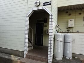 16/21 エントランス