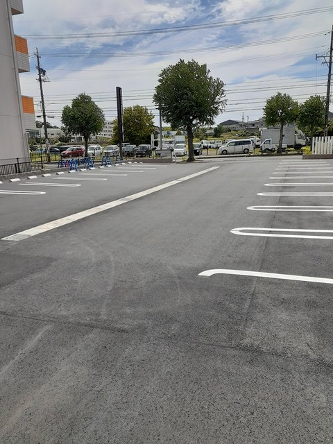 14/20 駐車場