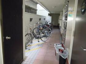 17/23 エントランス