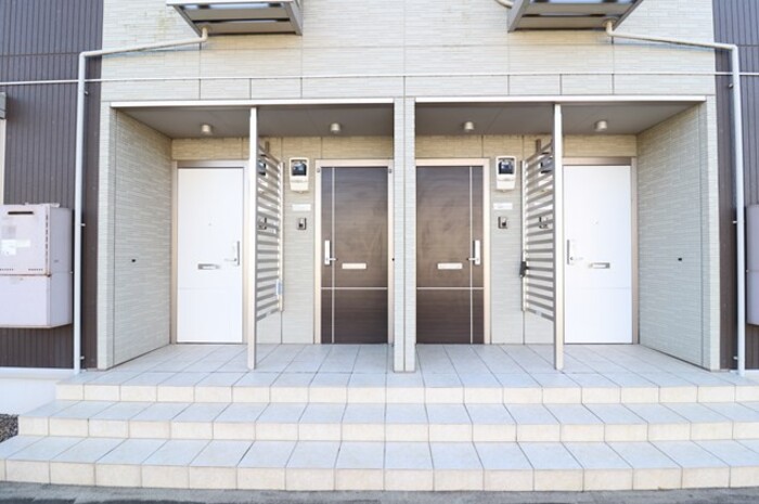 19/20 エントランス