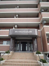 16/16 エントランス