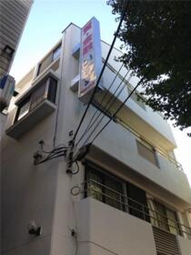 16/16 エントランス