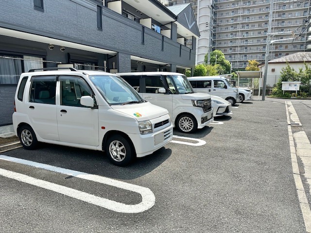 14/21 駐車場
