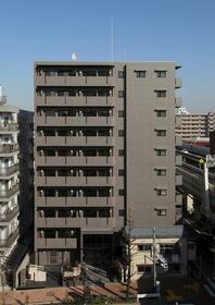 ルーブル羽田西の外観