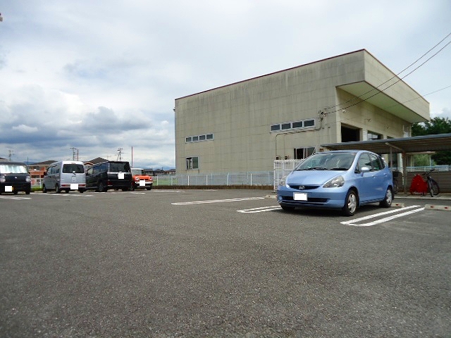 14/20 駐車場