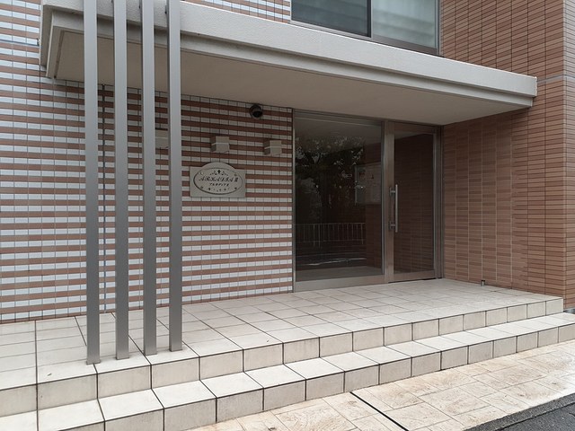14/20 エントランス