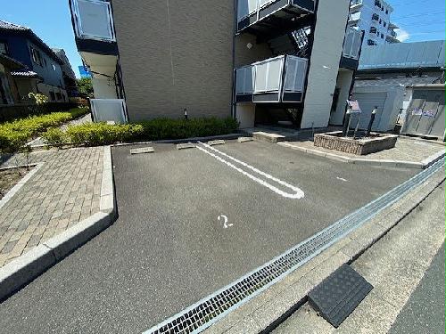 14/16 駐車場